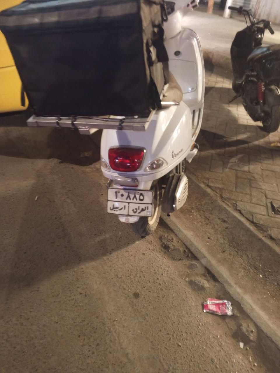 دراجة للبيع اسمها فيسبا الايطالي شركة عجلة الخليج
رقم وسنوية absالامامي فقط
الكهربائيات شغالة 
الدراجة ابلادية مامفتوحة ابد ماشية6491
مكاني العامرية شارع العمل الشعبي 
***********
نظام
