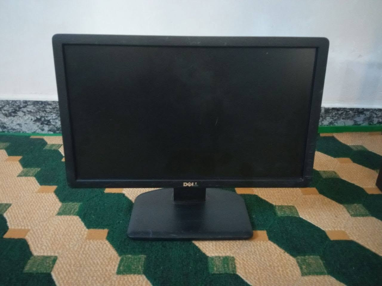 Dell Optiplex 390 

Core i5 gen 2400

MB H61

Ram 6 GB

HDD 500 GB

GeForce 210

شاشة 19 انج 

كيبورد + ماوس ضوئيات.

منزل عليها نظام وندوز 10 برو و بيها برامج اوفس كلها و مفعله.

ب 125 الف و يوجد توصيل.


**إذا كنت صاحب هذا الإعلان وتريد حذفه لأي سبب، رجاءا أرسل رسالة إلى الدعم الفني**