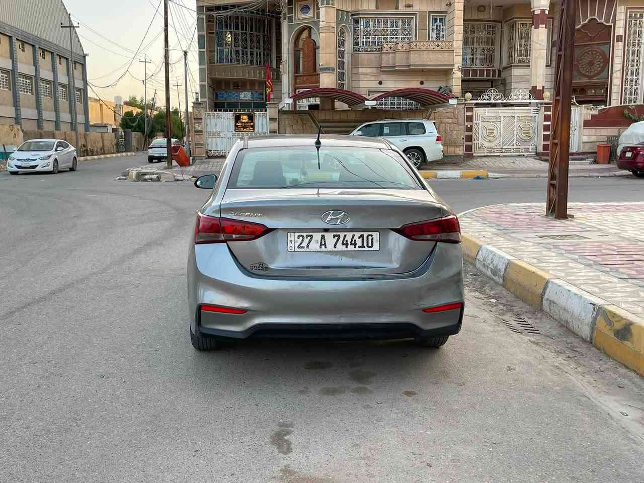 بسم الله
اكسنت 2022
تحكم ستيرن
تبريد ثلج 
شاشة وسطية 
سيارة خدمية واقتصادية جداً
السيارة بنيد فقط مبدل 
والجاملغ الخلفي مسحوب بارد! 
بدون دواخل بدون ايرباك
ماشية 50
معوقين وكالة باسمي 
مكاني في الناصرية 
***********
السعر 118
