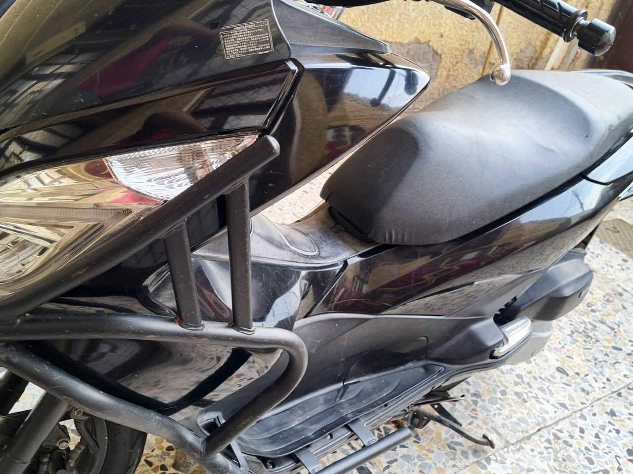 سلام عليكم دراجه pcx جيل ثاني ياباني 
دراجه خير من الله كلش نضيفه 
المكان بغداد العبيدي 
***********
سعر خاص فدوه
