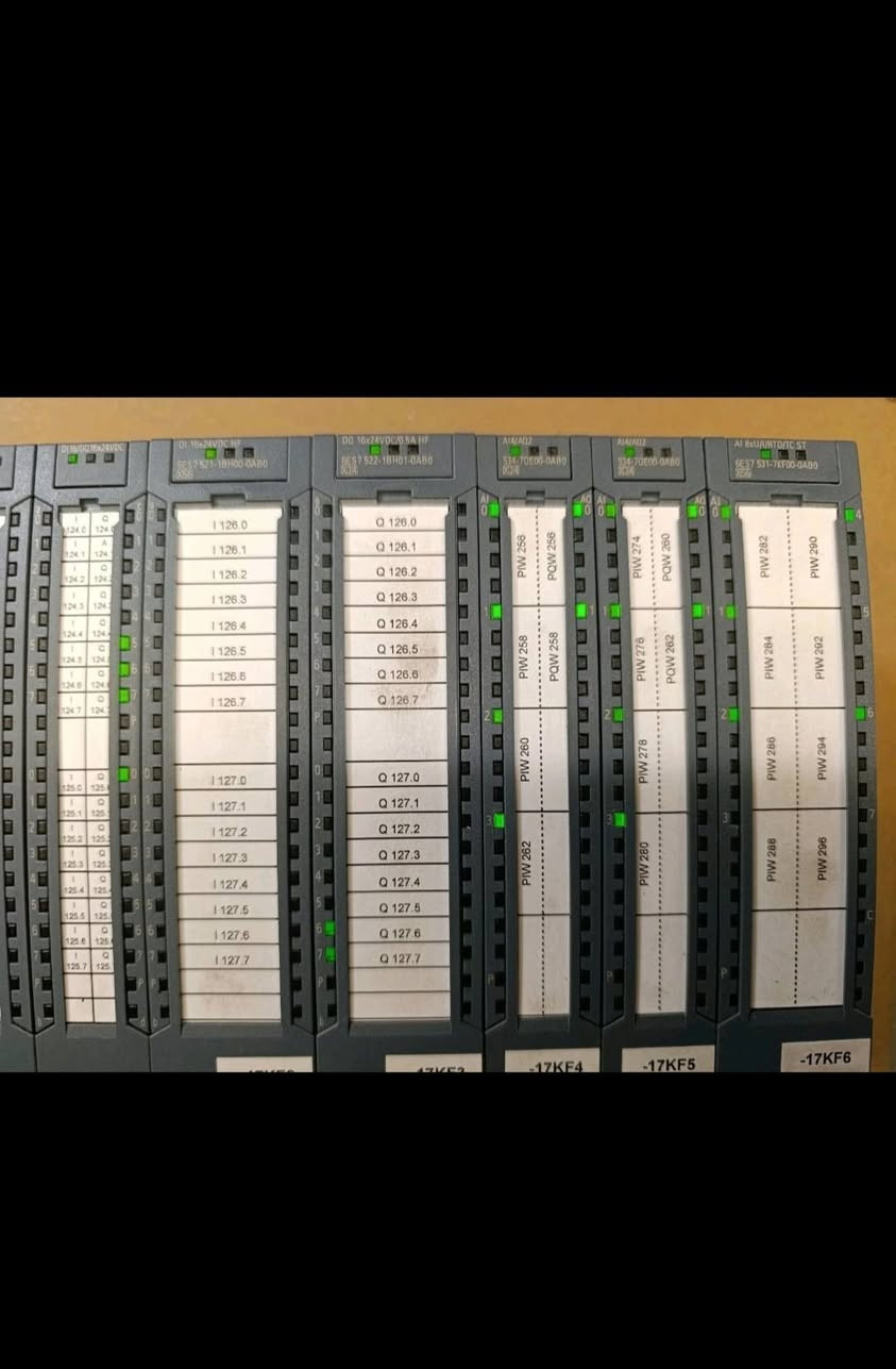 منظومة Siemens SIMATIC S7-1500 PLC للبيع

CPU 1511C-1 PN
رقم الموديل:
6ES7 511-1CK01-0AB0

- Power Supply
- DI / DQ / AI مدمجة
- PROFINET
- Tested 100%
- حالة ممتازة
- مناسبة للمصانع وخطوط الإنتاج والسيطرة الصناعية

السعر:
3000$


**إذا كنت صاحب هذا الإعلان وتريد حذفه لأي سبب، رجاءا أرسل رسالة إلى الدعم الفني**