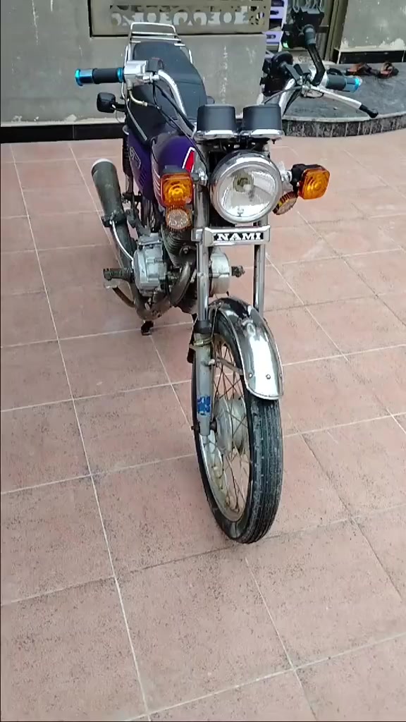 سلام عليكم دراجه للبيع ادوات ادوات نضافه شوفت عينك محرك نامه مكفوله من سرقه دراجه دكت هندر كلشي شغال ما ناقصها شي مكان ابو الخصيب العوجه ***********سعر 350قفلها لا تداهر
