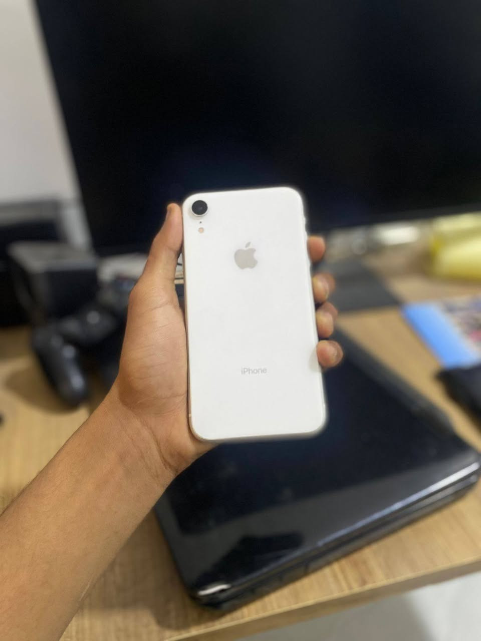 سلام عليكم اكس ار شخط مابي ذاكره 128بطاريه شرط علامه صح من شركت ابل بطاريه96سعر200وبي مجال بصيط حك الجيه عنوان فلوجه حي الشرطه قرب جامع الويسي لل تواصل***********فقط واتس بي
