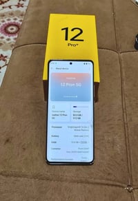 ريالمي ١٢ برو بلس • ٥١٢ جيجا • شاشة مكسورة