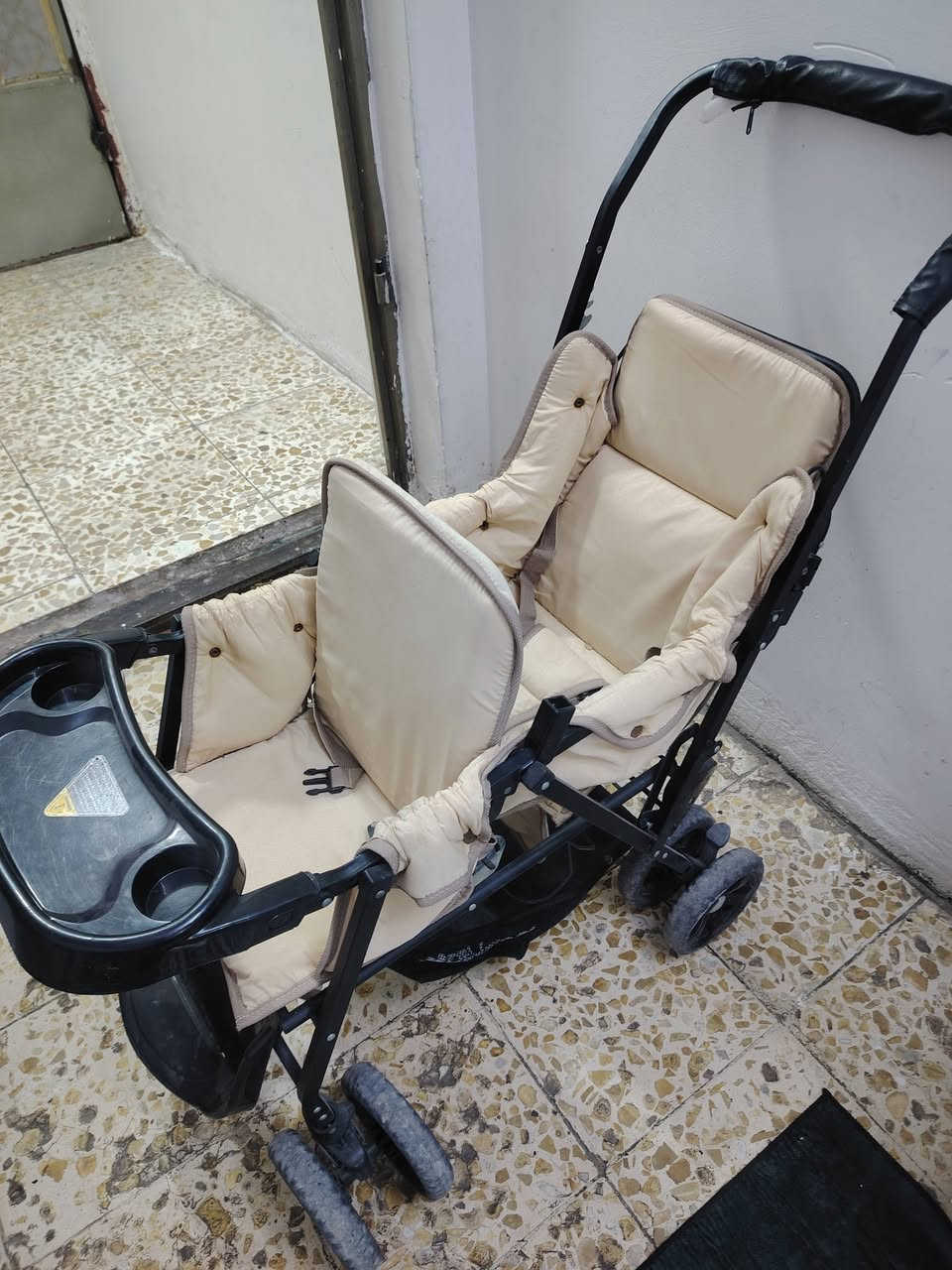 السلام عليكم عربانه طفل نفرين اصليه باله للبيع عنوان بغداد مدينه صدر منطقه الشماعيه سعر ٦٥ ***********
