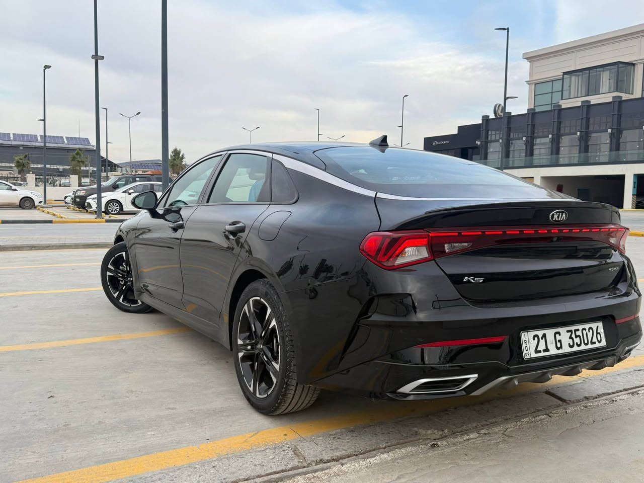 کیا k5 فوول فوول ماسەفات  رادار پیشو دواوە چوار تایەی نوی لە ژیرە گیر مکینە کارەبایرت بە شەرت ٣ پارچەی بۆیاخ  پینج جی تەحدیلە gt line
*********** أربيل, العراق
