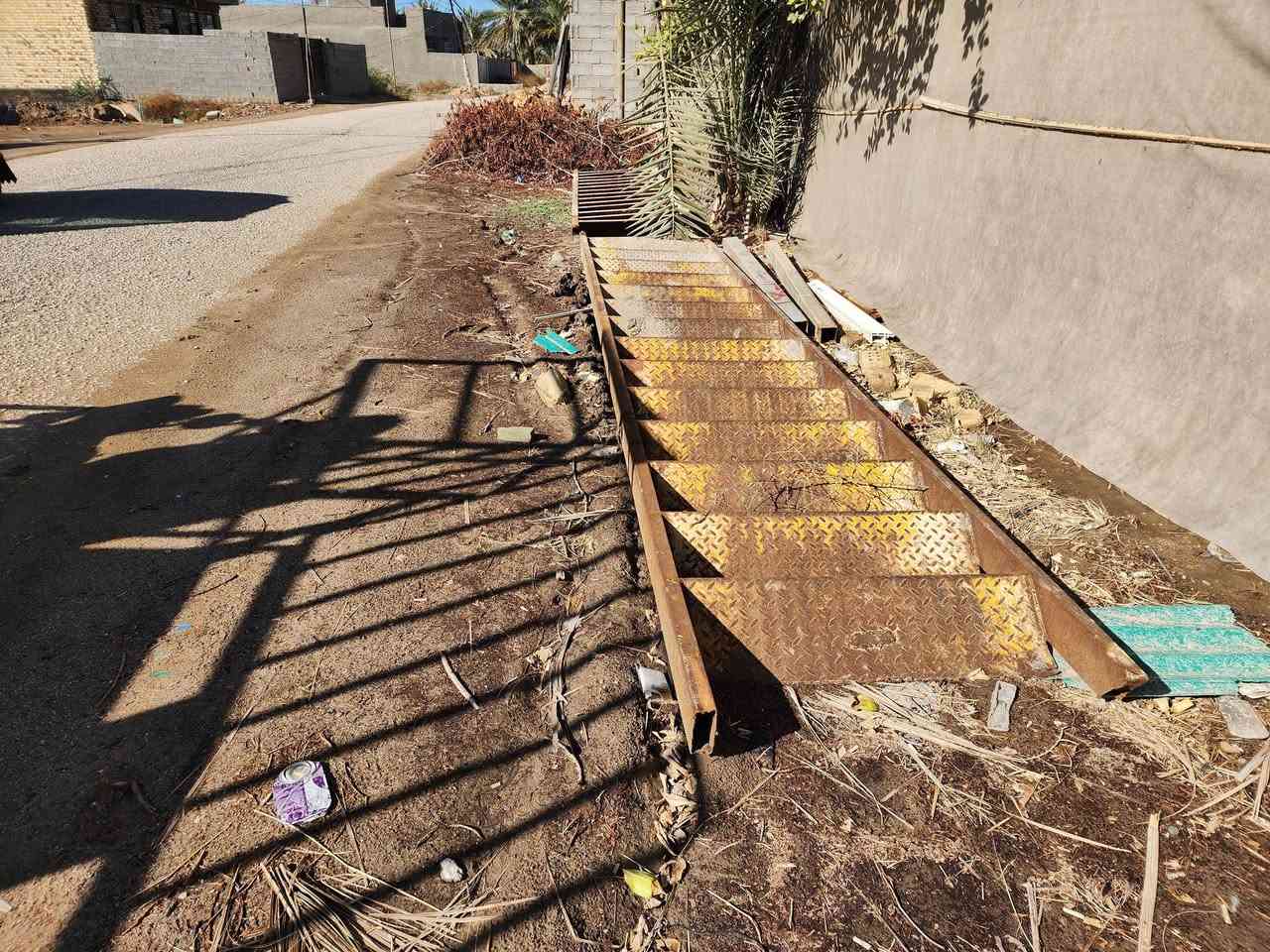 دروجه جديده....
درج حديد طول ٤ونص متر وعرض ٧٠سم بدون محجر ب١٢٥
درج حديد ٤ونص في ٨٠سم ب١٤٥
درج حديد ٤ونص في ٧٠سم مع محجر ب١٥٠
درج ٤ونص في ٨٠سم مع محجر ب١٧٠
درج حديد ٤ونص في ٩٠سم مع محجر ب١٩٠
دروجه مستخدمه....
درج محجرين طول ٤وربع ب١٣٥
درج متر في ٤ونص ثقيل جدا ب١٨٥
درج عرض ٧٥سم في ٤ونص ب١١٠
درج حلزوني ثقيل يرادله ترتيب ب١٠٠
درج حلزوني جاهز ب١٩٥
المسيب حي المعلمين٣ طريق سيد ابراهيم بعد السكه بكيلوين تقريبا بعد اسلاك الضغط العالي ب٢٠٠م 
بيت على جهة اليمنى
***********
يرجى الاتصال قبل المجيء
