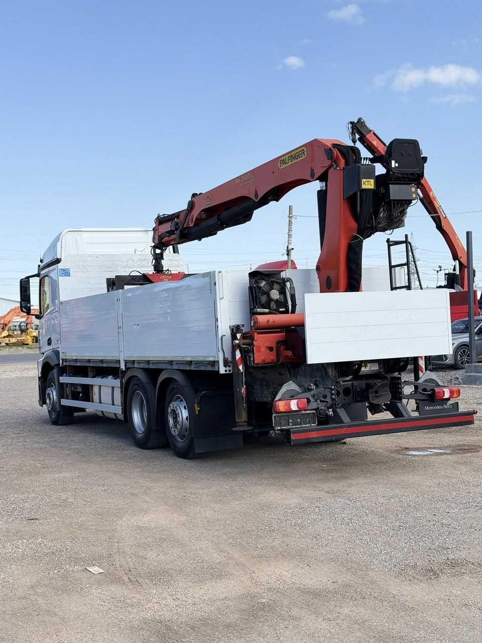 معرض مهدي اربيل
نوع : اکتروس كرين بلوك
موديل : 2018
حجم :2545
ألون : ابيض  
مواصفات: اکتروس بيلادي كرين بالفينكر 21001. 2 سیلایت توب كماش بيلادي استیرن دوار سیار جدید
گير : توماتيك
 العنوان : اربيل  قوشتب تريق كركوك  معرض مهدي اربيل 
***********
***********
