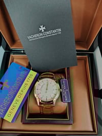 ساعة سويسرية • ساعة يد