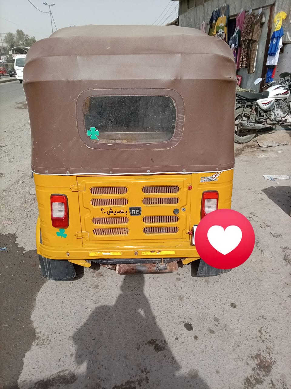 سلام عليكم تكتك للبيع موديل ١٨
السعر ٥٥٠٠٠٠٠
***********
