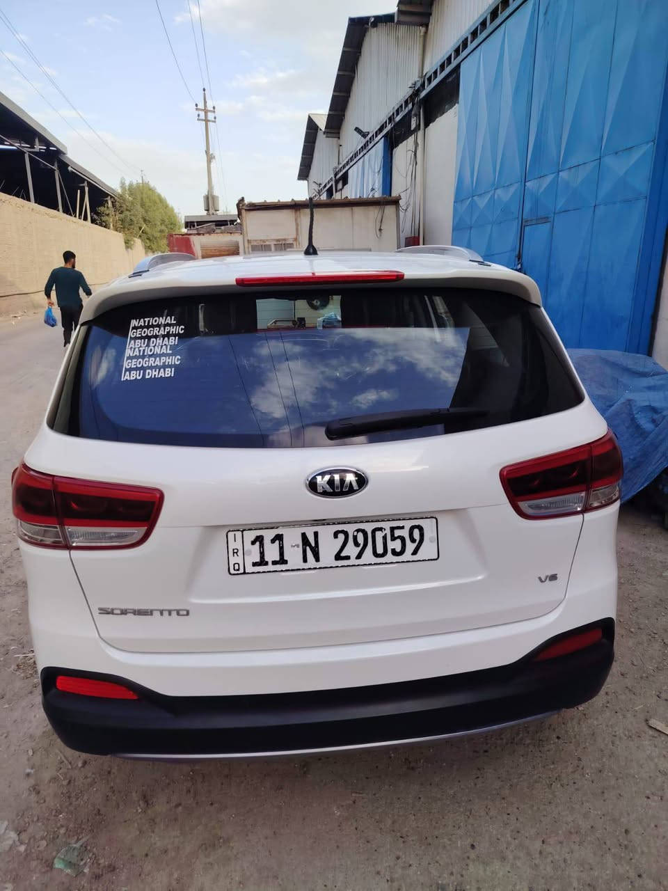 السلام عليكم.سورنتو 2016
السيارة كانت مضمومه 
فول 1/1 للأخير بعد سلفون الشركة داخل الابواب 
سعرها 225 مجال قليل ابسمي كفالة عامه عنوان بغداد عويريج *********** اتصال فقط
