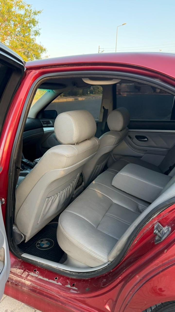 السلام عليكم
للبيع 

BMW  e39  528i 

بي ام صقر 

موديل 2000 

صبغ عام للجمالية اثر جراد 

كفالة : دواخل و شواصي لغود كص جفية گلبه اصوليات نقل جثة. 

رقم اربيل الدولي  شرط التحويل

كير محرك خير من الله 

حدادية ‎%‎75‎ 

 كامل Mكت 

تبريد ثلج شرط فقط بورد التحكمات واكف يريد تبديل 

ويالة البينا 

غرفه جديده ونظيفه شوف العين  

السعر المطلوب 80وبيه مجال 

مكان السياره صلاح الدين العلم 

للاستفسار الاتصال ***********
