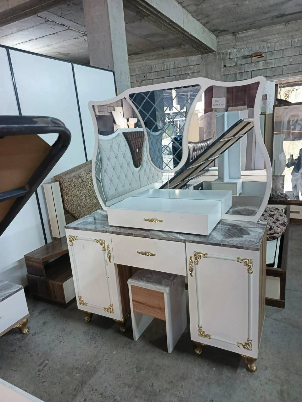 غرفت نوم تركي شرط   بيبان السعر 650 وبيً مجال ‭

    
 عنوان. كركوك سوك الحريه ‭. 0784 986 6869‬
