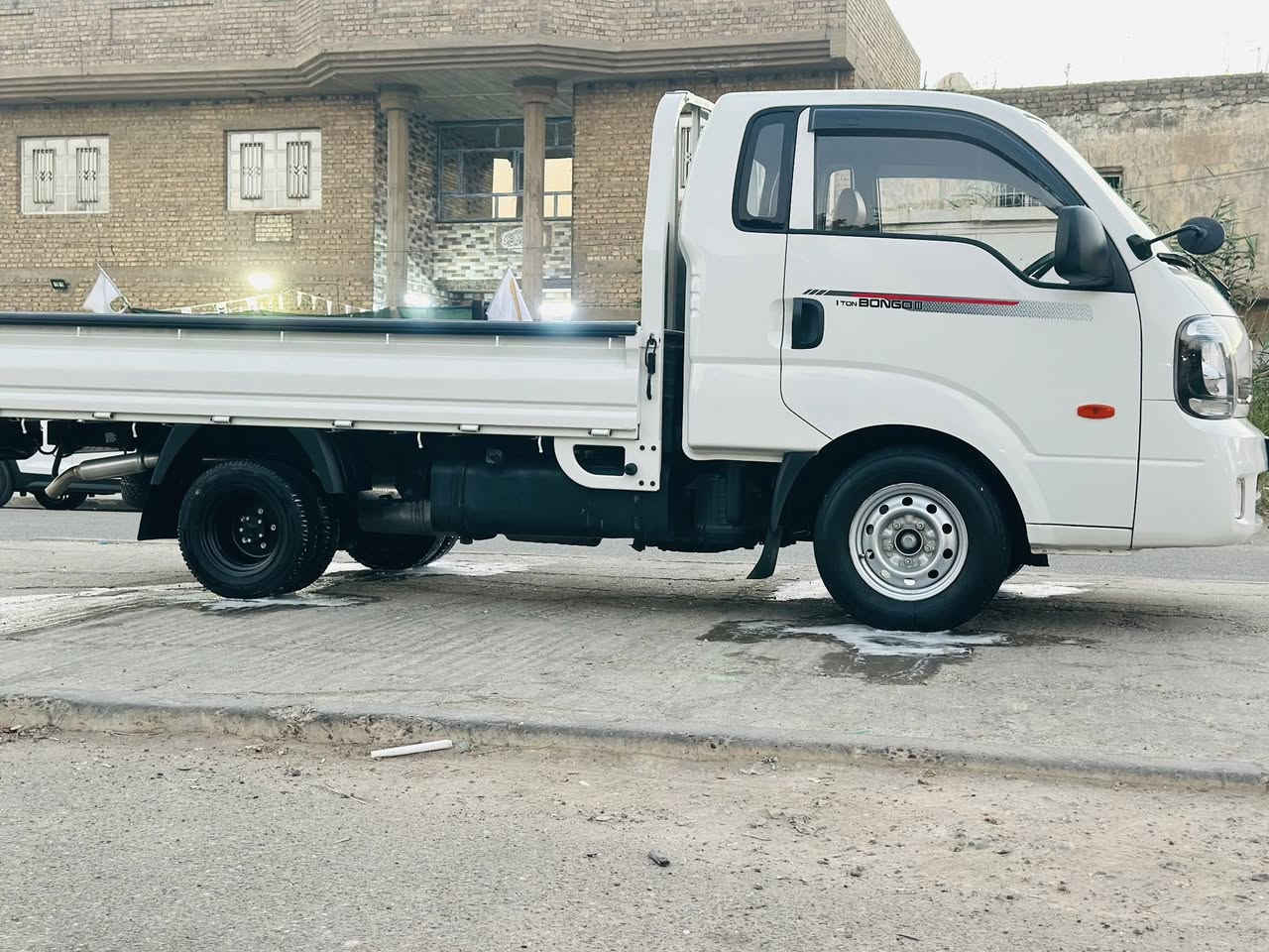 السلام عليكم كيا حمل مسكر موديل2019 كير اوتماتيك رقم بغداد باسمي تحويل مباشر سياره مكفوله من كلشي مكاني بغداد للاستفسار *********** 🙋🏻‍♂️🤍
