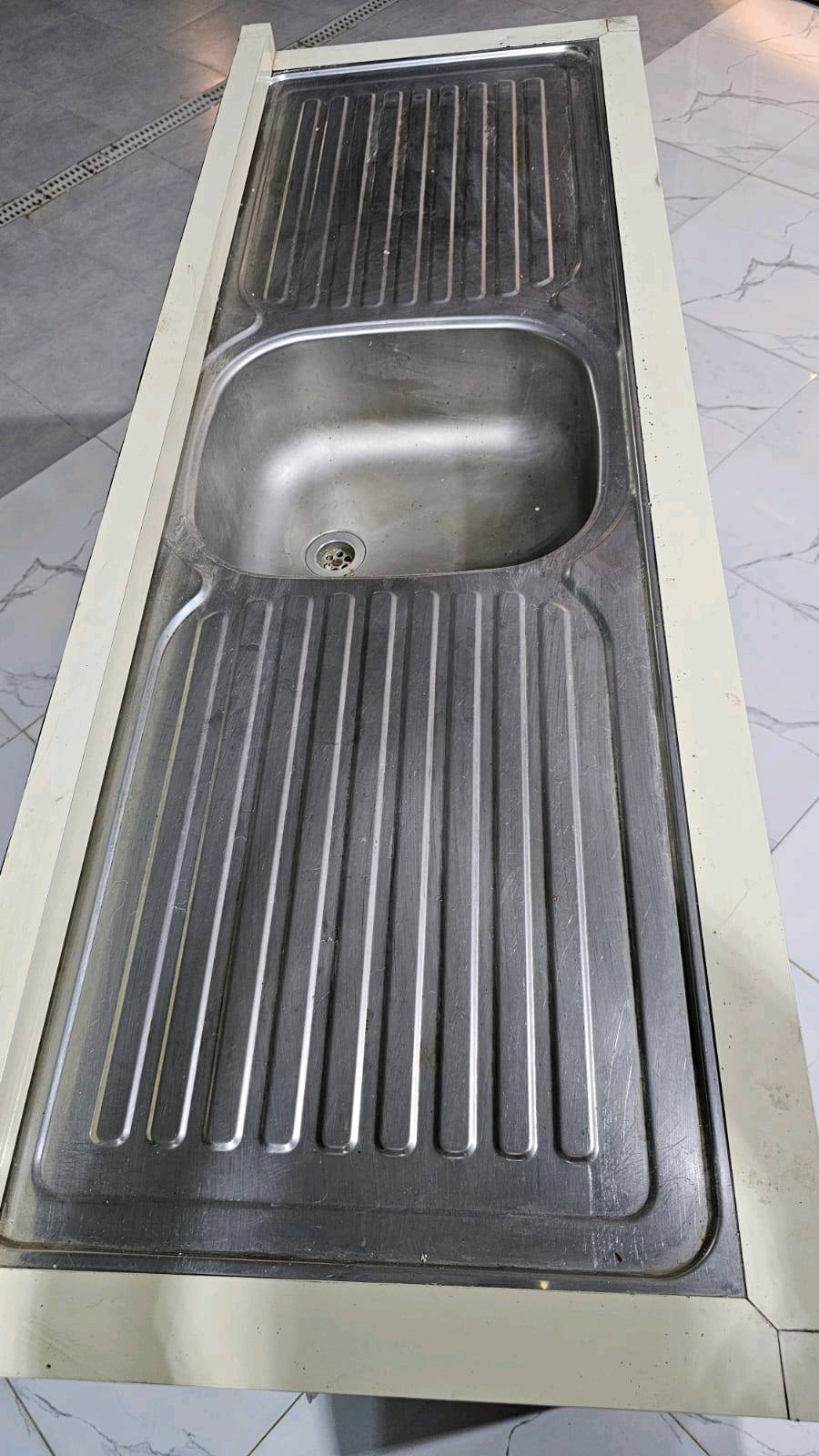 ديالى بعقوبة مقابل عمليات ديالى سنك قياس متر ونص للبيع نضيف