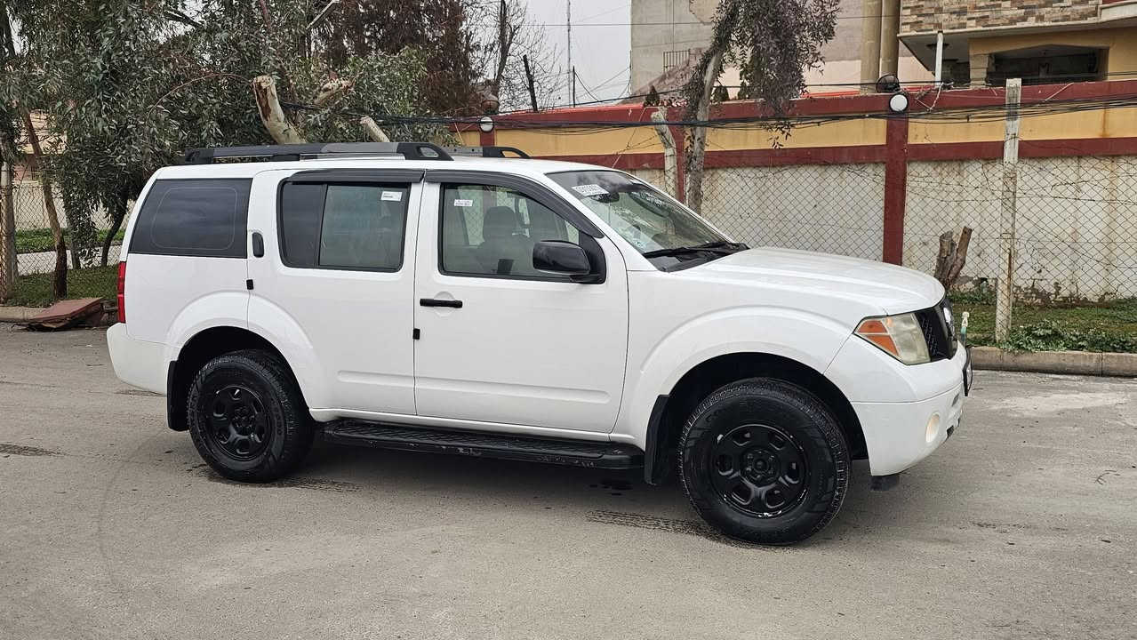 السلام عليكم
نيسان باتفندر للبيع او مراوس 
موديل. 2007. السعر.  88 ورقة 
باتفندر محرك حجم ستة سلندر 
محرك 4000 محرك وكير شرط شرط 
سبعة راكب تبريد قطعتين شغال 
شاشة وكامرة وحساسات 
رقم وسنوية جديد لي 28
شرط التحويل والوكالة 
سيارة جاهزة جاهزة جاهزة للاستفسار 
***********
***********.   موصل المحاربين
