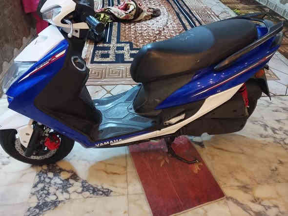 سلام عليكم سكنس حديث شمعه عله وضع الشركه صار كم يوم من نزلت من لرمبه برغي ما مفتوح بيه زيرو سعر 17 ورقه وبيه مجال بسيط مكاني بغداد البلديات رقم الهاتف ***********
