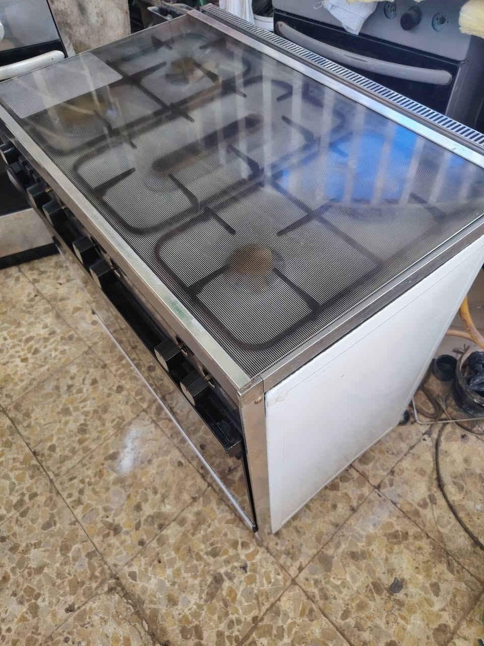 نظيف جدا اخو الجديد استعمال قليل كلة شغال عالفحص باب اول امتياز ايطالي السعر ١٦٥كربلا ***********
