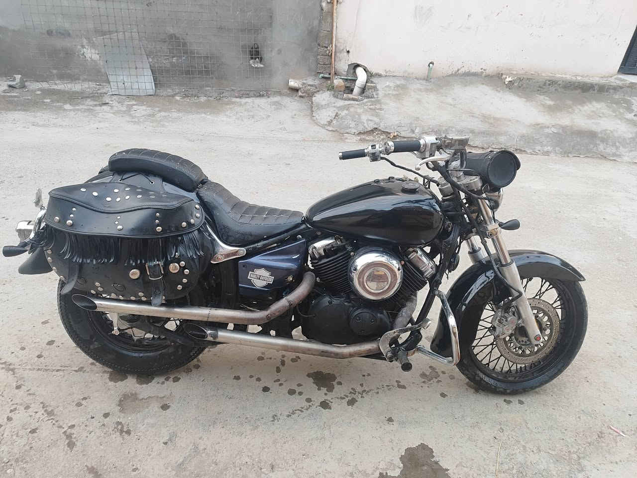 السلام عليكم من رخصت الادمن دراجه للبيع دراك ستار 400 مكينه وكير خير من الله نقص الدراجه صفاحيات كهربائيات كامله نكره سلف مكان ديالى تقاطع الساده السعر 950 وبيه مجال  *********** غير متواجد على الفيس واتساب بي
