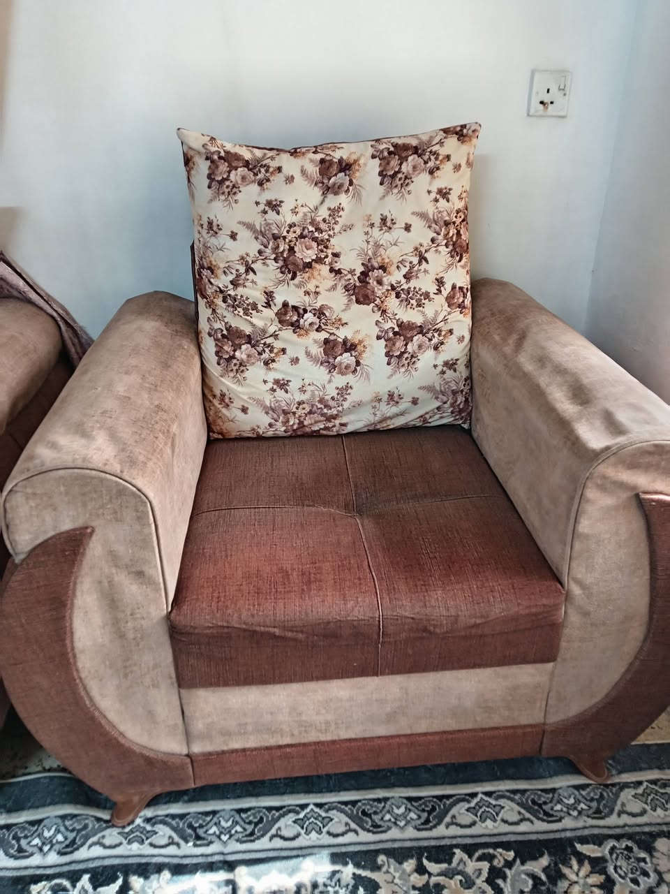 السلام عليكم من رخصة الادمن... تخم عشر مقاعد مستعمل للبيع السعر ١٥٠ العنوان الأمين قرب فلكة الحدادين للاستفسار خاص


**إذا كنت صاحب هذا الإعلان وتريد حذفه لأي سبب، رجاءا أرسل رسالة إلى الدعم الفني**