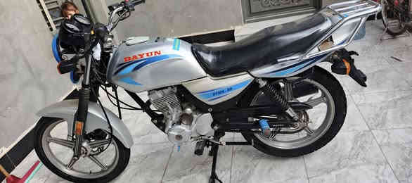 سلام عليكم شباب دراجه دايون موديل 2021 شرط برغي مامفتوح مكفوله كفاله من التاير للتاير اوراق اصولي كهربائيات كلها شغاله من الاشارة للسلف مكان كربلاء حي النصر سعر مليون و ٥٠ / ١٠٥٠ رقم واتساب او اتصال ***********
