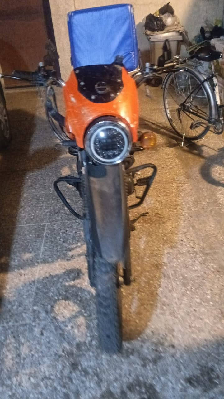 هسلام عليكم دراجه دايوان جبل سعىه 2250 ابيعها عله حالهه ومكانه بغداد حي جهاد وبيها غرامه ماعرف شحد واتساب ‏‪***********‬‏
