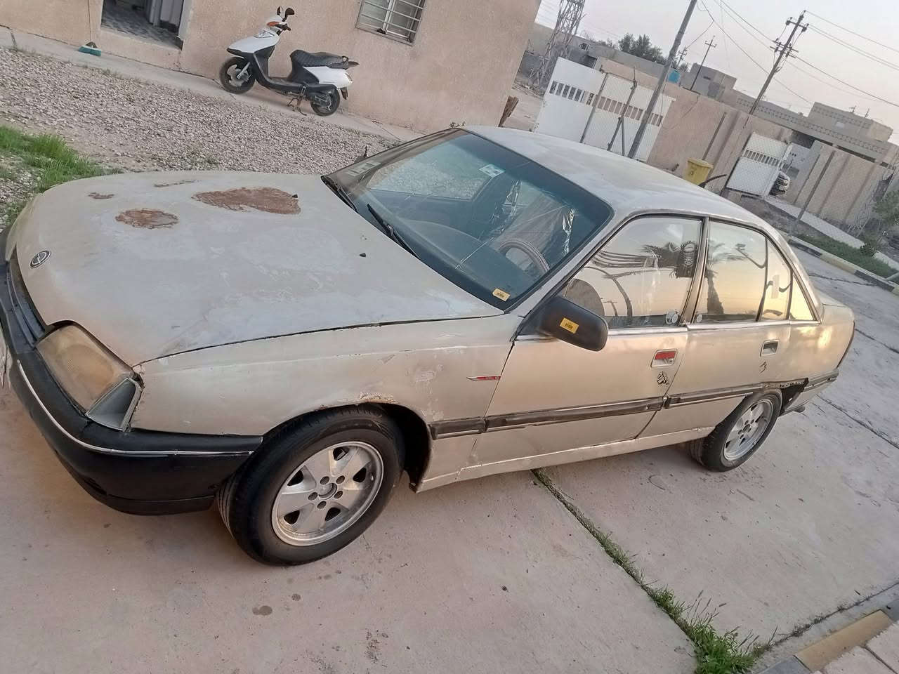 اوبل اوميكَا موديل90
محرك 20 كير عادي
رقم ديالي الماني راعيها بكركوك
شرط التحويل 
السعر 22 وبي مجال
مكاني واسط الكوت مركز مدينة 
الهاتف: ***********
