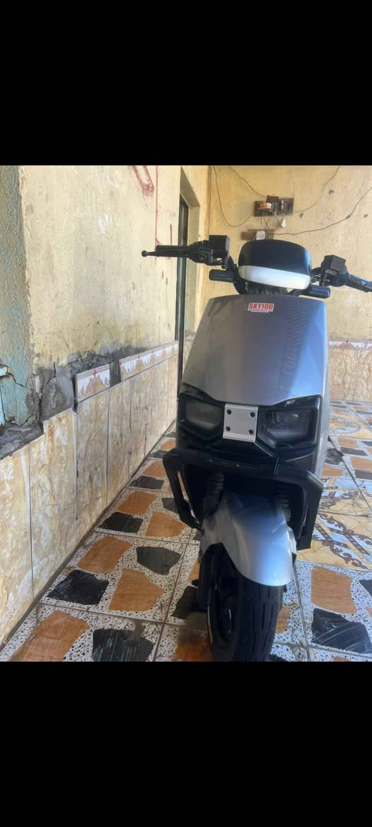 ‎دراجه شحن للبيع السعر 750 الدراجه ما عايزه شي ***********‎ Singapore
