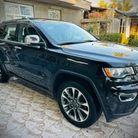 للبيع جيب  اكراند شيروكي موديل 2020 اصل رقم بغداد مكينه 3600 .. فئة لم...