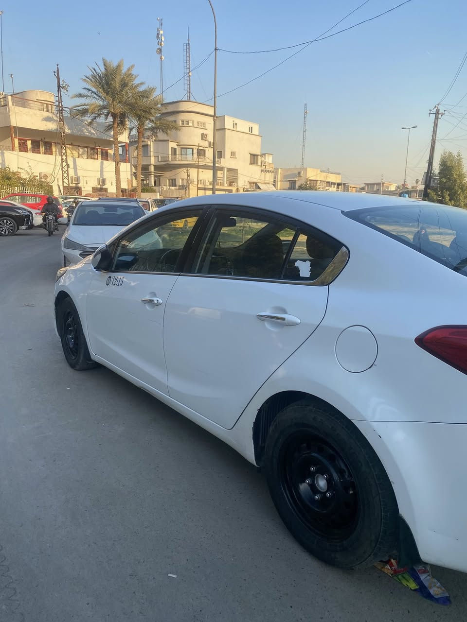 سياره نضيفه    السلام عليكم سيراتو خليجي موديل15 كير مكينه 1600مكفوله
مري شفط 

اشاير مري 

يدات نيكل من الداخل والخارج

اربع دسك 

مانع انزلاق

حساسات أماميه وخلفيه 

شفتات استيرن 

فول تحكم استيرن  

قطعتين تبريد ...وضعيات قياده 

تغليف كشنات جديد

*********** مكاني كرادة او زعفرانية

السعر 115
