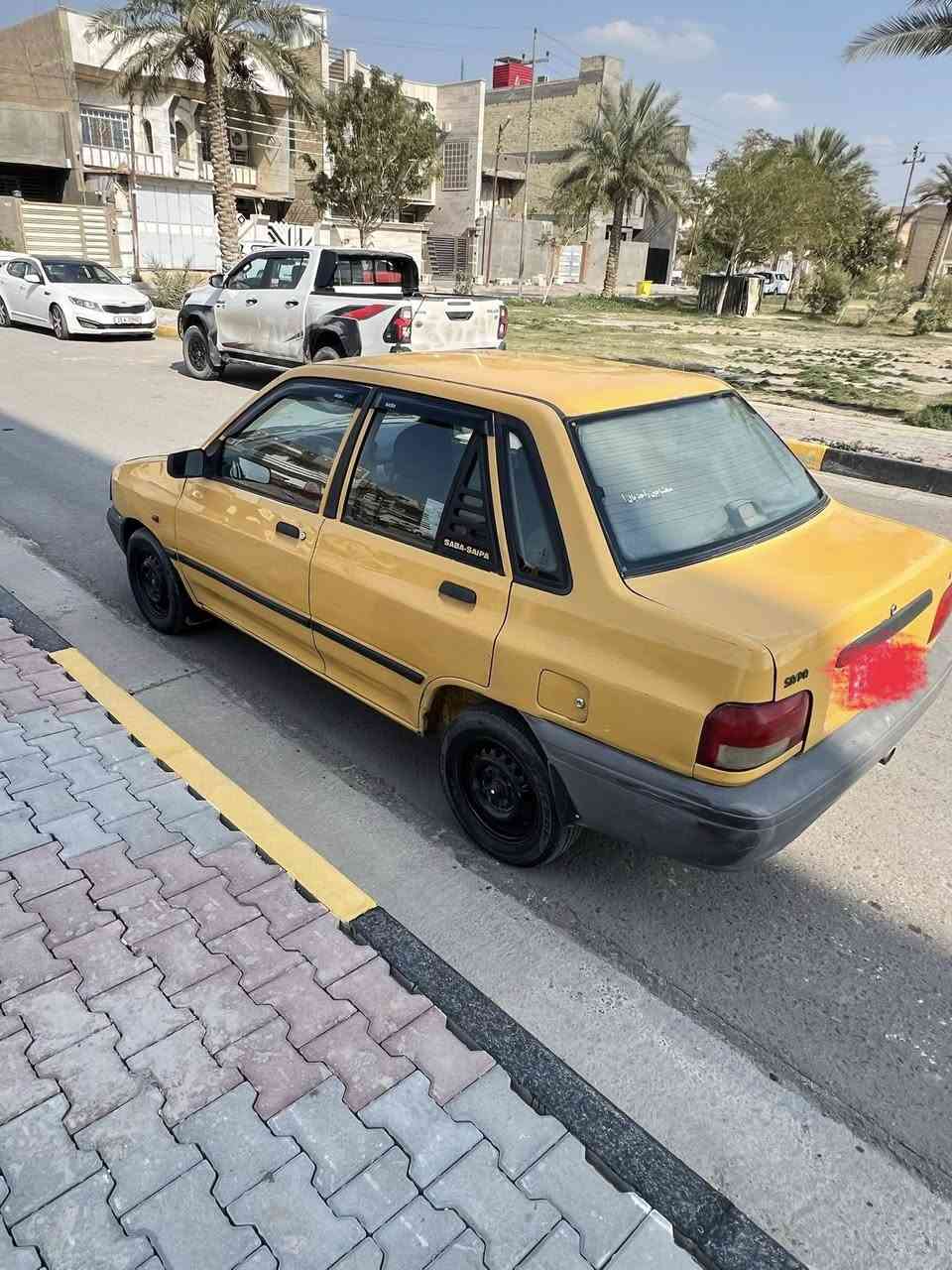 السلام عليكم سايبه للبيع موديل 
موديل 2012
هيئه وغرامات مصفره 
تبريد شغال 
رقم بغداد إنكليزي 
سياره بأسمي مداور ثاني يوم 
رقم هاتف للاستفسار ***********
السعر 27مجال بسيط حك الجيه
