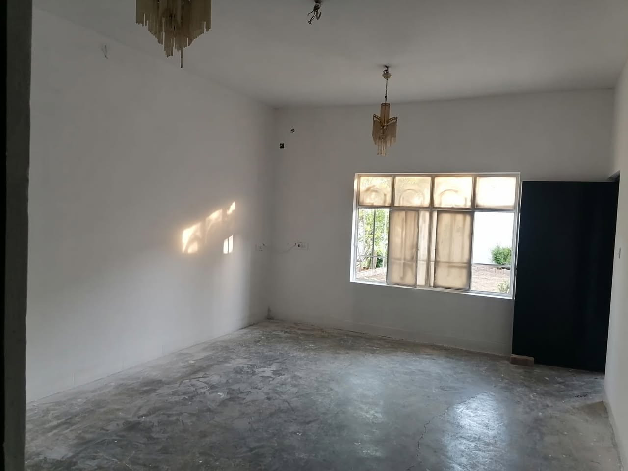 🏡 خانووى روكن دوو نهوم بو فروشتن له گه ره كى ئيسكان پشت سه نته رى روشنبيرى نزيك ته كيه ى شيخ عطا

📐 روبه ر :
▪️ 330 متر

✨ زانیارییەکانی خانوو / موڵك :
▪️  2ژور نوستن - هول - ميوان - مطبخ - گه راج

▪️  نهومى دووه م 2 ژور نوستن - هول - ميوان - مطبخ

💰 نرخ : 130 مليون 

📞بۆ زانيارى زياتر په يوه ندى بكه ن به 
عقارات ستار اكرم بازرگان

*********** ☎️
*********** ☎️

#كركوك #عقارات #عقارات_كركوك
#بيع_بيوت #شراء_بيت #استثمار
#بيوت_للبيع #فرص_عقارية
