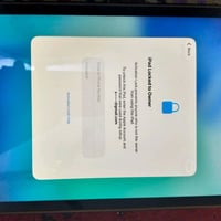 ايباد ٩ • ٦٤ • مقفل اي كلاود