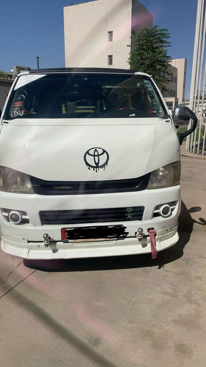 Model/2009
سوبغ لاى سايقى سوبغه بي ژؤرى بي اربياك 
ساياره كه يه ك ده سته به ناوى خؤمانه
***********
*********** أربيل, العراق
