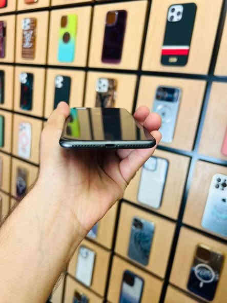 ايفون 8 بلاس
جهاز مابدل فقط بطاريه
ذاكرته 64 بطاريته 88
سعر 110 الف ***********
