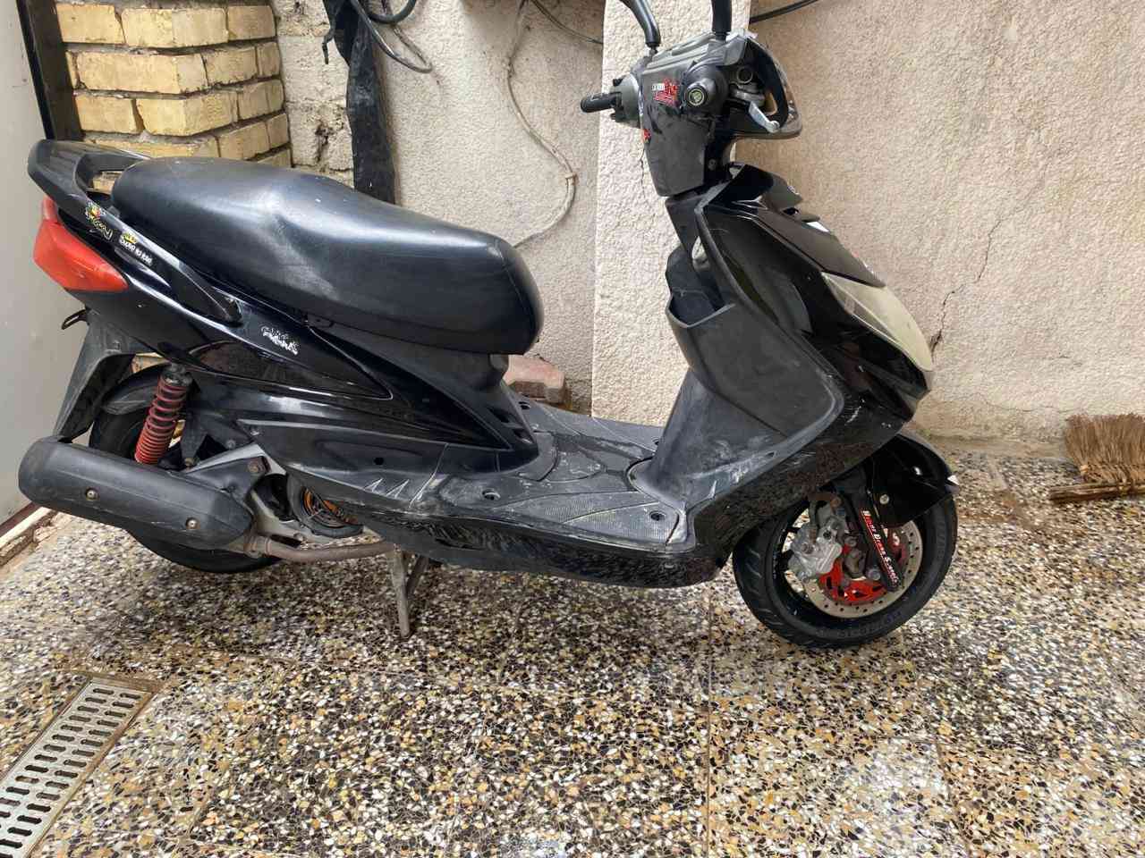 سلام عليكم سكنس نضيفه السعر ٥٥٠ المكان الحسينيه مال راجديه  ***********
