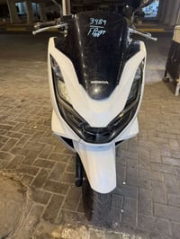 دراجه pcx للبيع مكفوله اي نقص مابيها  بغداد حي جميله  07736810040 ممتو...
