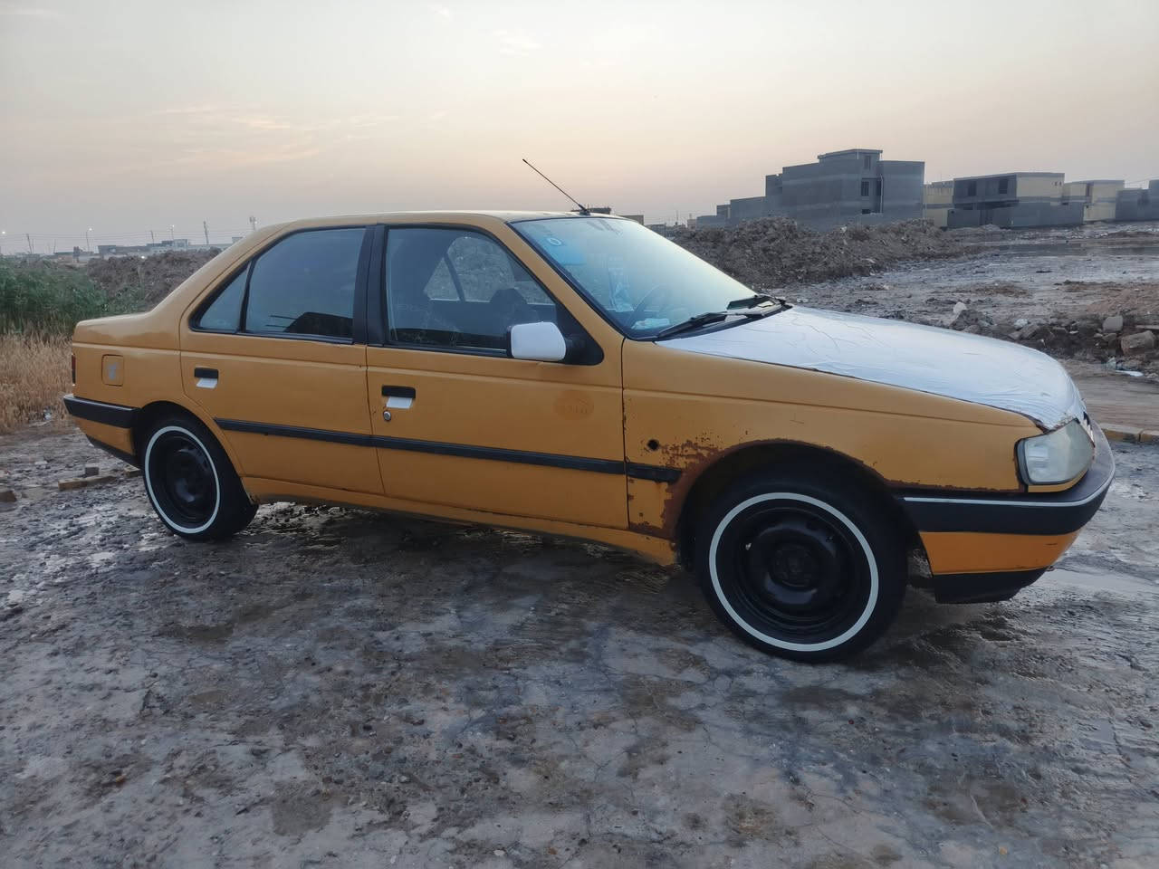 سلام عليكم
بيجو 405 موديل 12
بسمي سنويه لل28 
رقم نكليزي 
مصفره هيا وغرامات 
مداور ثاني يوم 
تدفىه تبريد❄ شغال
السعر 28 بيها مجال قليل 
للاستفسار علا الرقم ***********

