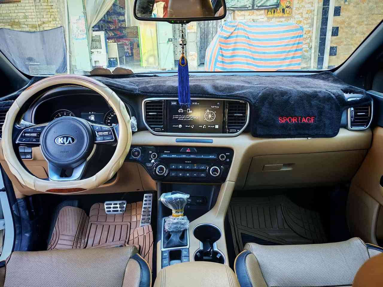 سلام عليكم شباب سبورتج 2021 سياره فول للخير من كلشي  سياره خليجي مكينه GT مكينه 2000 سياره بدون حادث
***********
