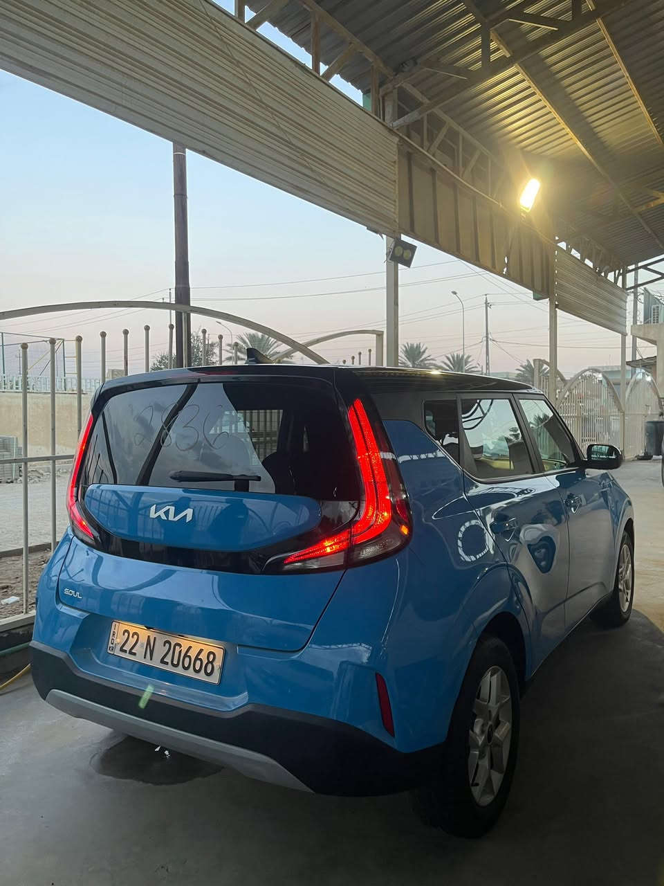 صول 2023 تو كلر
فول ماعدا الفتحه
بالسعر $157
 مواصفات بصمه شاشه كبيره رادارات كامرات فول 
تبديل قطعتين جاملغ وبنيد 
تصليح درجه أولى ضرر بسيط
صوره الحادث مع الصور
مكان السياره واسط الزبيدية 
 /***********
