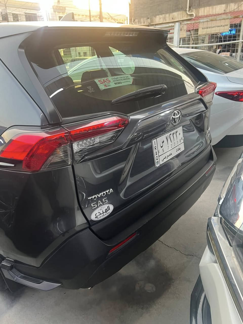 : تويوتا راف فور (Toyota RAV4) - وارد شركة SAS
التفاصيل الأساسية:
• الموديل: 2022
• الممشى: 16,850 كيلومتر
• الوارد: شركة SAS خليجي
حالة السيارة:
• مابيها أي ضرر أو حادث وبدون قطرة صبغ.
• السيارة مغلفة بالكامل بحماية صبغ (PPF).
المواصفات والإضافات:
• بصمة أبواب وبصمة تشغيل
• نظام الوقوف المؤقت (Autohold)
• هاند بريك كهربائي
• مثبت سرعة
• 3 أنظمة قيادة (Sport / ECO / Normal)
• كاميرا خلفية وحساسات خلفية
• ⁠حساسات امامية
• شاشة تدعم نظام GPS وخرائط و Apple carplay
• تحكم ستيرن
• كراسي مخمل مغلفة جلد
• تبريد مركزي أمامي وخلفي
• لايتات أمامية زينون
• ويل كب قياس 18
• بلوتوث ومداخل AUX و USB
المكان: بغداد - العامرية شارع المنظمة - مكتب ابو لواء
للتواصل: ***********
السعر: 26,000$
