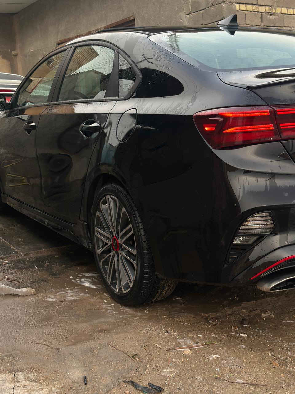 كيا فورتي. دخول جديد
GT line
مديل 2024
  السيارة بعد ما مرقمه. منفيس
السياره حادثها بسيط طرف الباب السدر والجاملغ  و الباب السيق مبدل نفس اللون
السياره فول 1/1 جيتي لاين   مكاني بصره 
ماشيه 9000
السعر 135
للاستفسار ‭0770 572 2221‬
