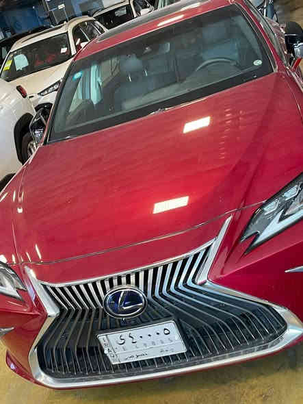 لكزز لاكجري
موديل 2021
اللون احمر
بانوراما
كشنات جلد
كراسي كهرباء
تحكمات
بيها 3 قطع تبديل جاملغ وبابين عكس السايق
ماشيه 80 الف
محرك 2500 هايبرد
فول مواصفات 
بغداد حي الجهاد نزلة جسر العامرية معرض قرطبة التواصل ***********
 شركة لؤلؤة الناطور لتجارة السيارات الحديثة
