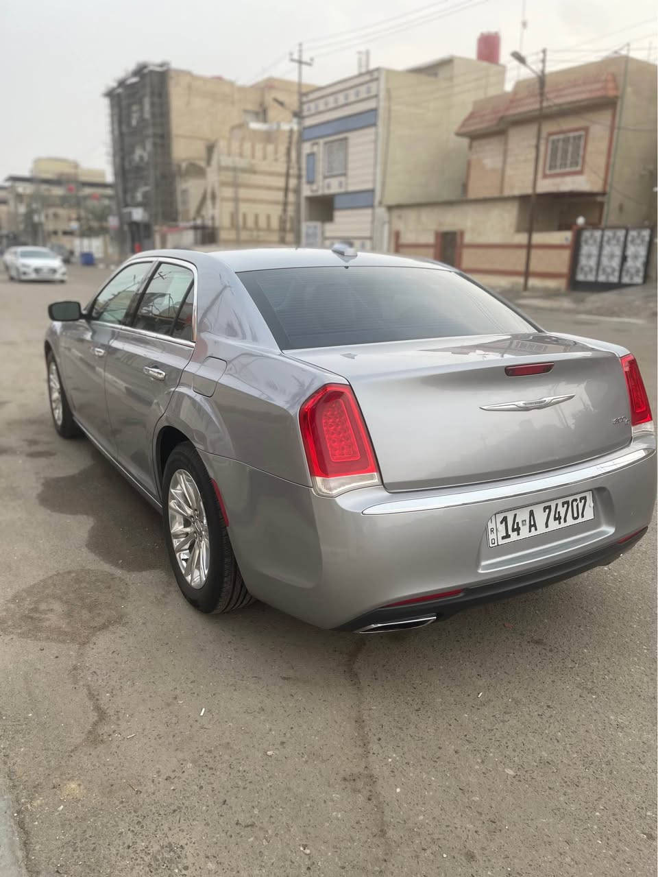 سياره اوباما 16 معلايه 22 مكفوله كفاله عامه من الضربه والصبغ والبارد دواخل ابيض فتحه سياره فول ماعده الحساسات والرادار  جاهزه وجديده بمعنى الكلمة عنوان البصره للبيع فقط رقم هاتف  *********** السعر 215 البصرة, العراق
