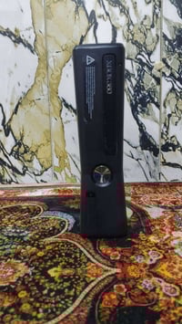 اكس بوكس 360 جديد ما صار له اسبوعين من اخذته احتاجيت فلوس وجاي ابيعه ا...