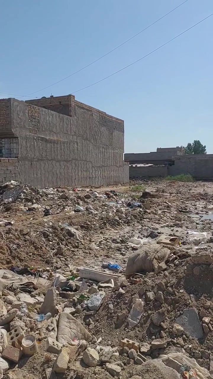 السلام عليكم قطعة أرض ١٢٥متر طابو الأسود للبيع شارع قاسم الوكيل ثالث قطعه على الشارع التبليط***********
