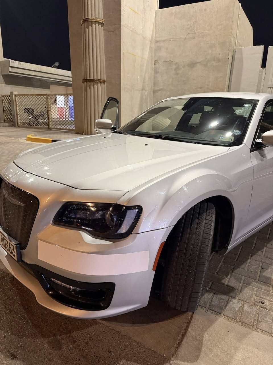 كرايسلر اوبامه للبيع فقط بدون مراوس
موديل 2020 

لون سلفر 

فول مواصفات عدا البانوراما السياره S

ويل 20

ماشيه 86 ميل قابل لزيادة 

محرك 3.6

محرك كير حداده اكسل كله كفاله

وارد امريكي كفالة عامة الحادث دعامية فقط

المكان السيارة بالبصرة 

السعر 260 وبيها مجال بسيط
***********
