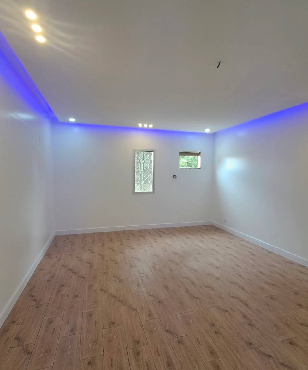 السلام عليكم لكافه انواع الاصباغ داخلي شقق غرف شغل درجه اولى وبأسعار مناسبه مكاني بغداد الدورة ‏‪***********‬‏
