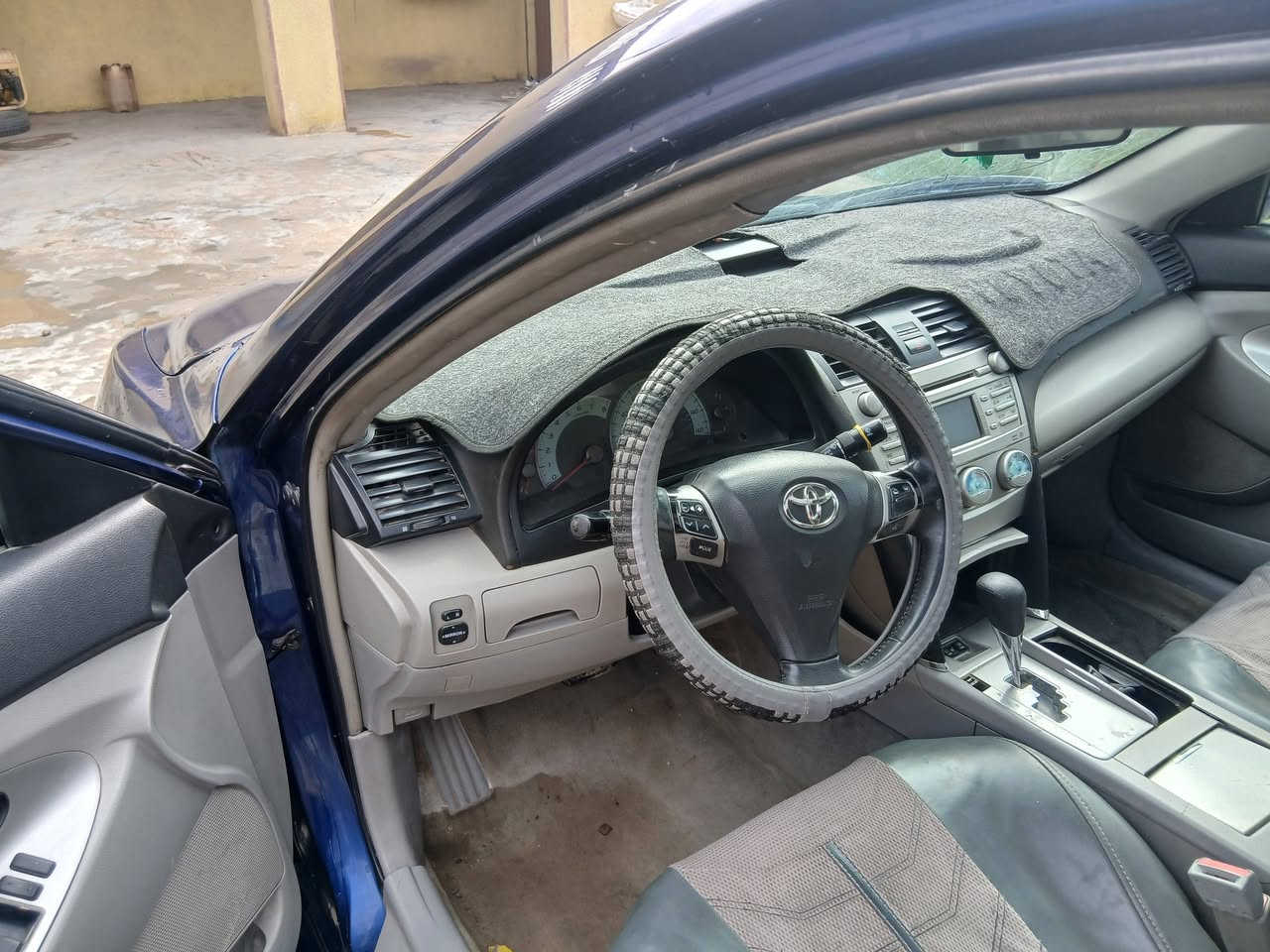 السلام عليكم كامري مصبوغه عام رقم بغداد تحويل ثاني يوم كير محرك خير من الله مكاني ديالى السعر ٦٠ وبيها مجال الرقم ***********
