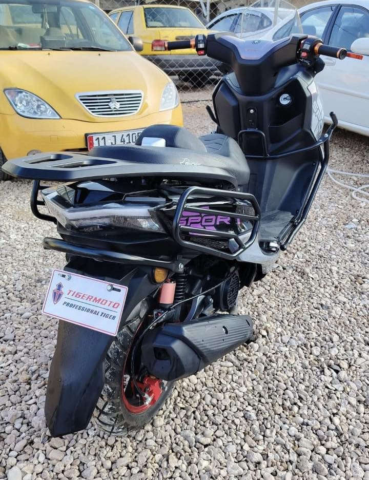 سكنس موديل  25
ماشية 1 كيلو يعني 1000 متر فقط بعدها زيرو جديدة 

مكاني حلة ***********
